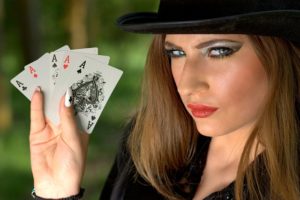 Caribbean Poker på online casinoer